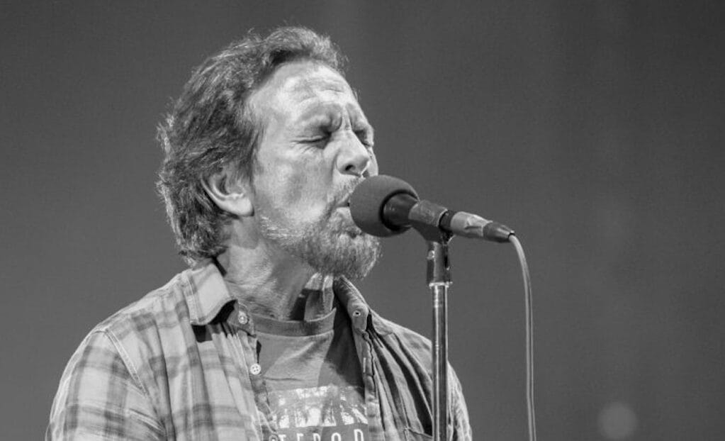 Watch: Pearl Jam Welcome Fan Help on “Won’t Tell” in Chicago